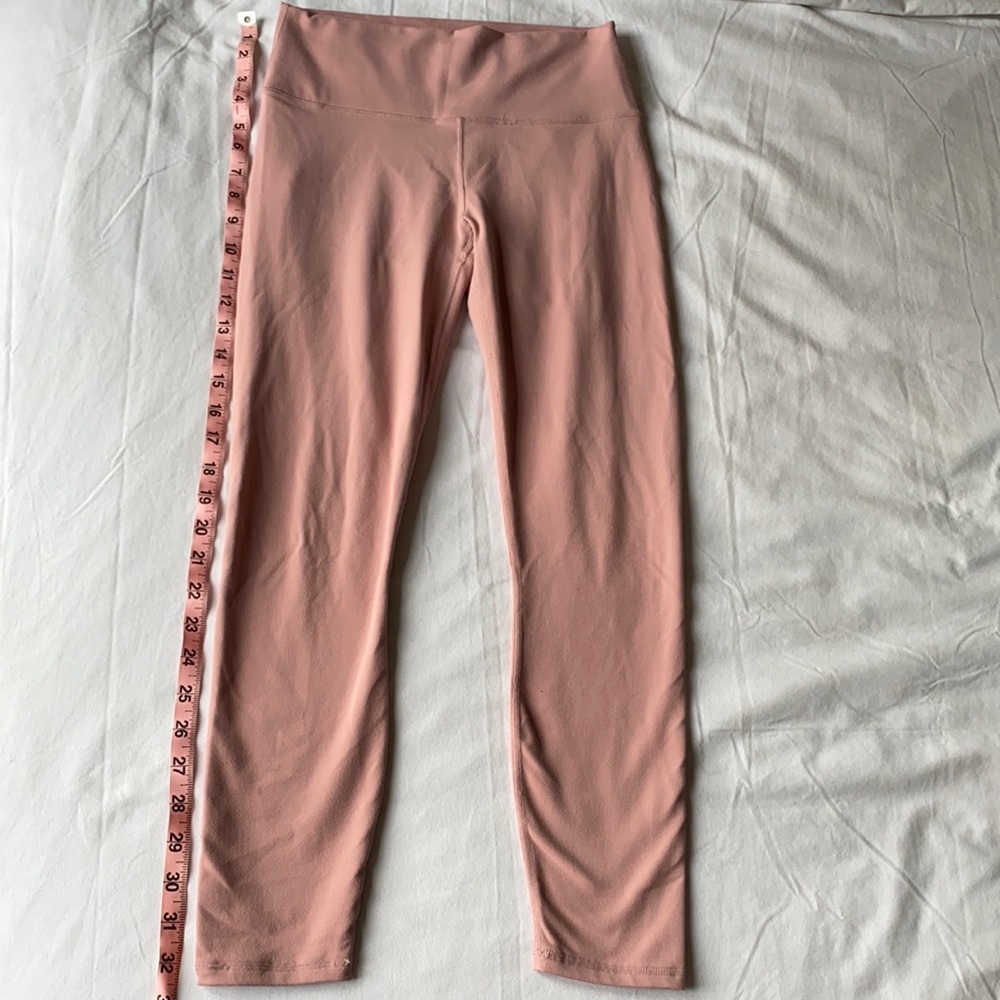 Fabletics leggings size Small women’s pale pink